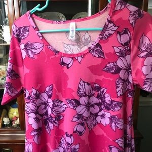 NWOT LuLaRoe Perfect T. Pink floral print. Sz XXS